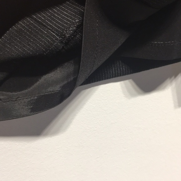 Express black w/ thin white stripe skirt size 0 - Picture 7 of 7